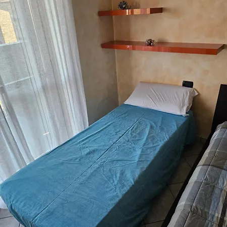 Simone Appartement Caronno Pertusella